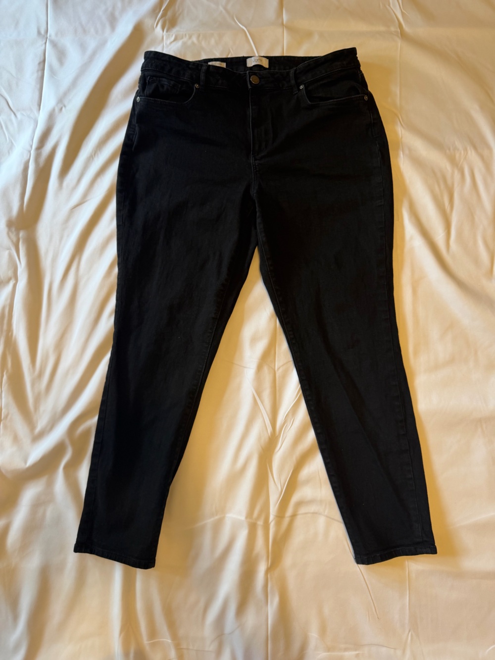 LOFT Black curvy Skinny Jeans - Stretch Mid-Rise